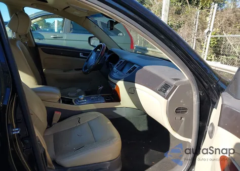 2012 Hyundai Genesis 4.6 z USA, uszkodzony, nr VIN KMHGC4DF5CU193038